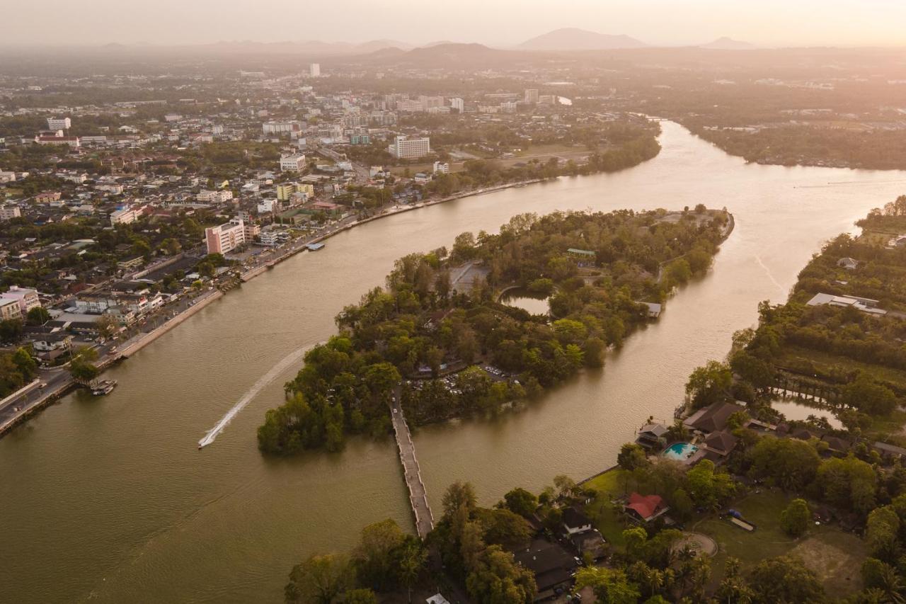 Sleepbox Hostel Suratthani Surat Thani Exteriör bild