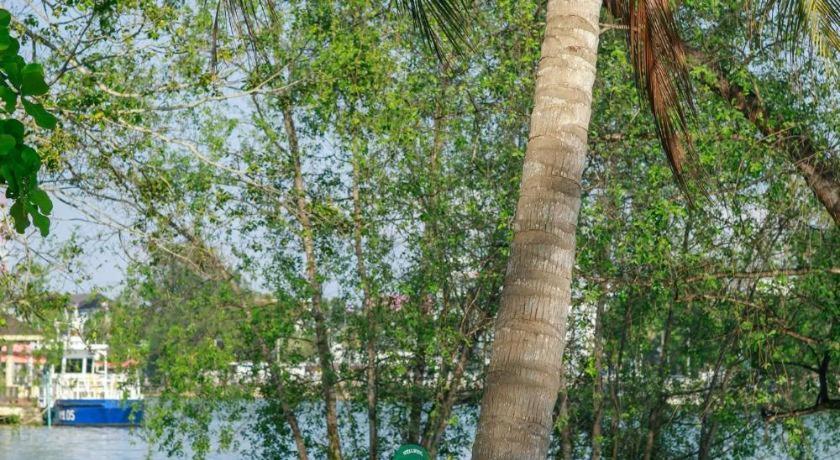 Sleepbox Hostel Suratthani Surat Thani Exteriör bild