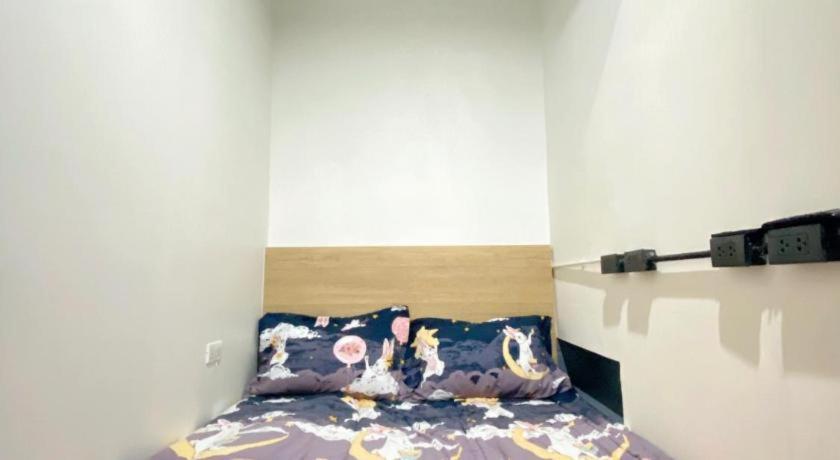 Sleepbox Hostel Suratthani Surat Thani Exteriör bild