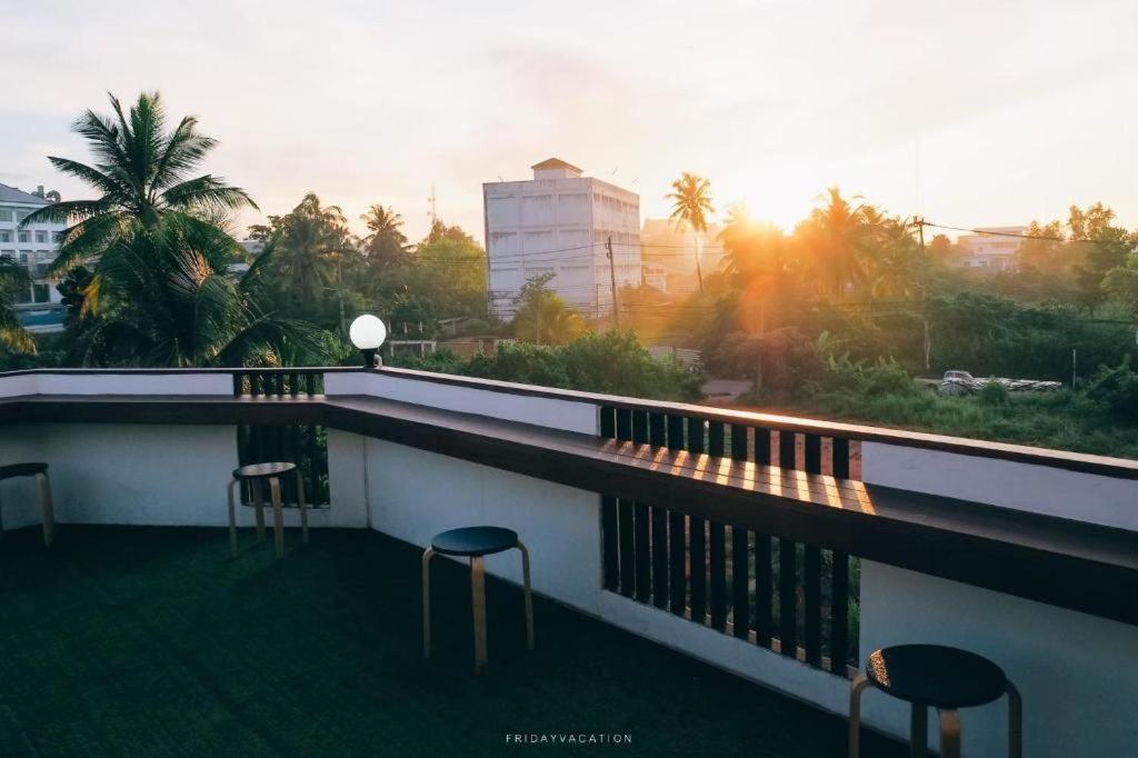 Sleepbox Hostel Suratthani Surat Thani Exteriör bild