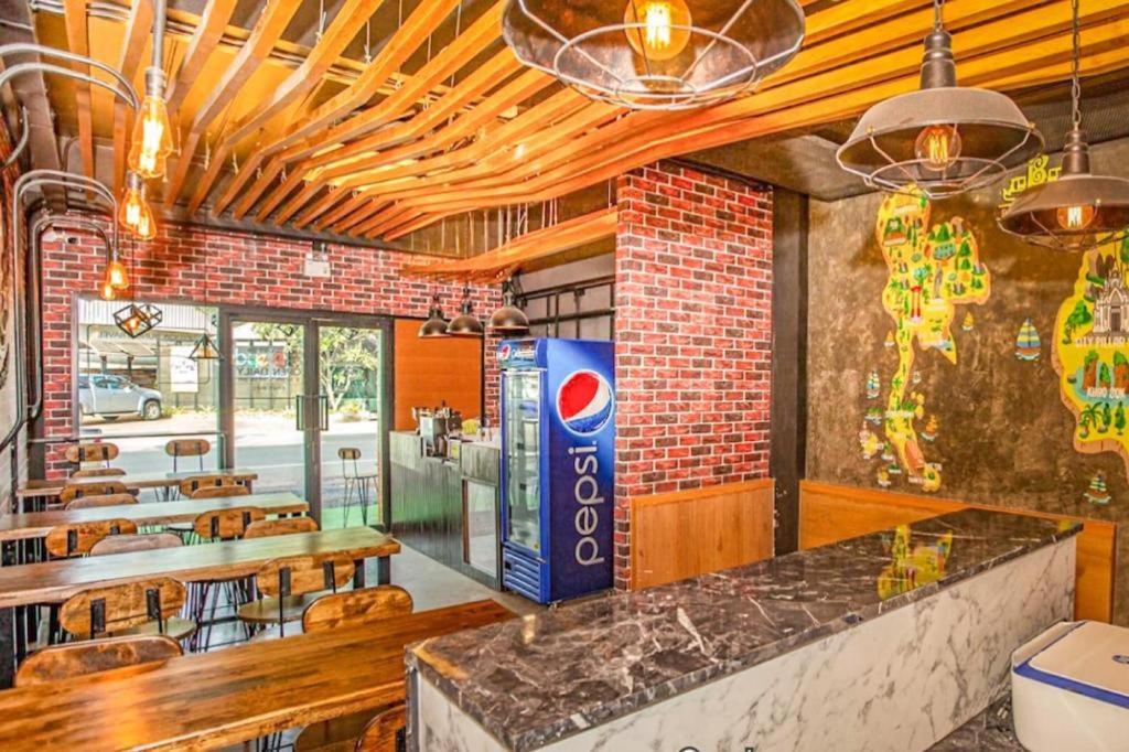 Sleepbox Hostel Suratthani Surat Thani Exteriör bild